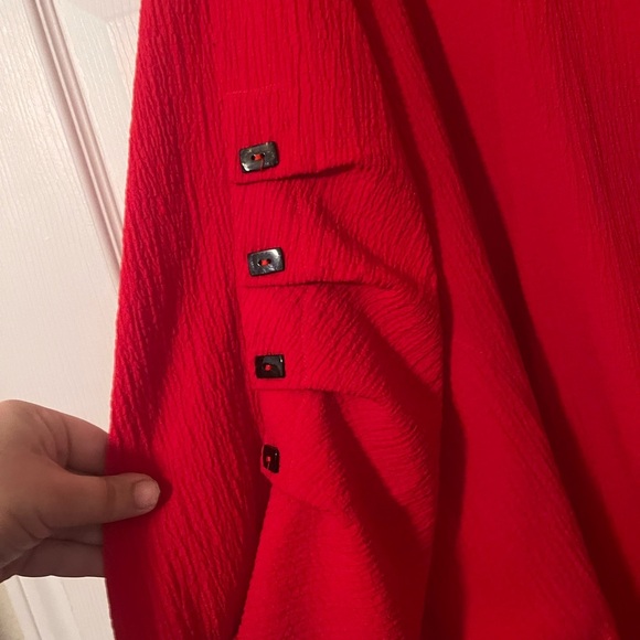 Red Boxy Notched Collar Button Down Shirt - Picture 4 of 6